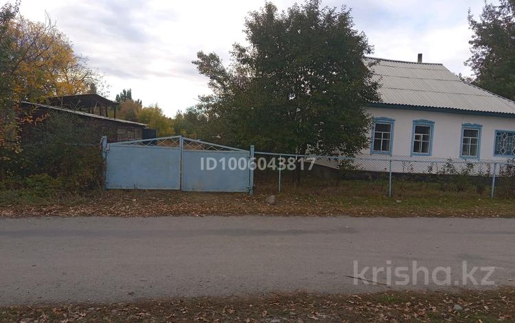 Отдельный дом · 4 комнаты · 52 м² · 33 сот., Акылбек 9 — Магазин за 6 млн 〒 в Сарканде — фото 2