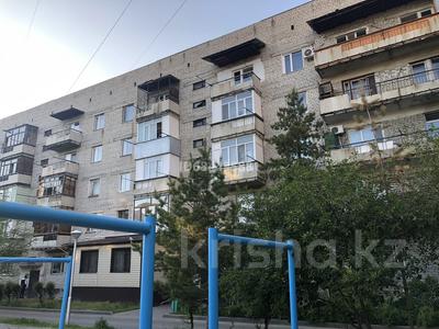 4-комнатная квартира, 75 м², 5/5 этаж, Жастар 20 за 23 млн 〒 в Талдыкоргане, мкр Жастар