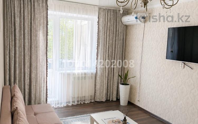2-бөлмелі пәтер · 70 м² · 3/5 қабат, 11 ш/а. 15, бағасы: 17 000 ₸ в Актобе, мкр 11 — фото 2