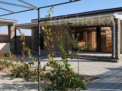 Отдельный дом · 4 комнаты · 140 м² · 6 сот., Теплый пляж 17/11 за 55 млн 〒 в Актау