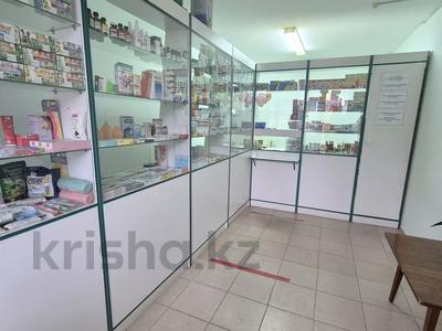 Медцентры и аптеки · 47 м² за 22 млн ₸ в Уральске, мкр 4
