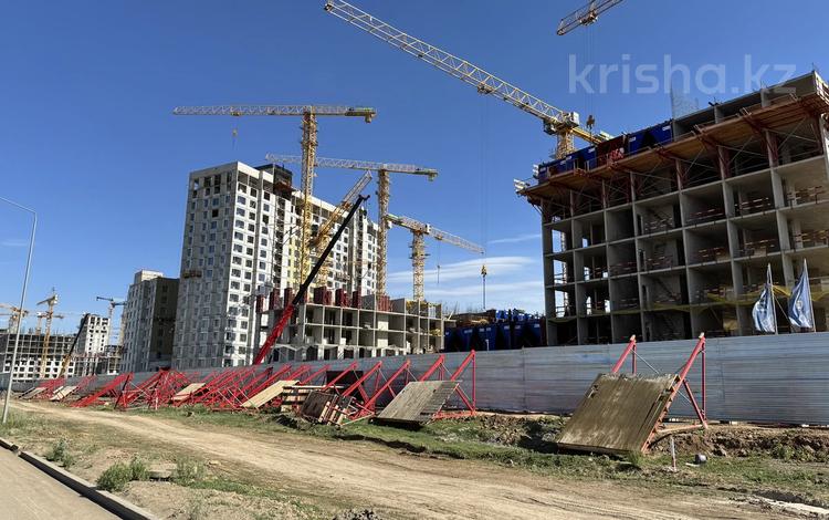 2-комнатная квартира · 48.76 м² · 7/17 этаж, Е 908 23 за 29 млн ₸ в Астане, Нура р-н — фото 9