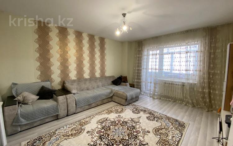 1-комнатная квартира · 52.4 м² · 7/12 этаж, мкр Юго-Восток, Проспект Республики 1/3 — Шапагат за 16 млн ₸ в Караганде, Казыбек би р-н — фото 2
