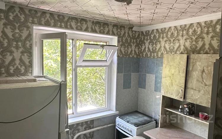 1-комнатная квартира · 32 м² · 5/5 этаж, 16-й микрорайон — ШАЯХМЕТОВА за 11.5 млн ₸ в Шымкенте, Аль-Фарабийский р-н — фото 2