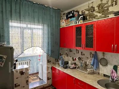2-бөлмелі пәтер · 54 м² · 5/5 қабат, 6 мкр 33, бағасы: 11.8 млн ₸ в Таразе