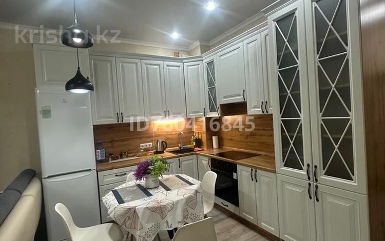 2-комнатная квартира · 65 м² · 2/10 этаж, мкр Юго-Восток, Мкр.Степной 3 1/4 за 17 000 〒 в Караганде, Казыбек би р-н — фото 6