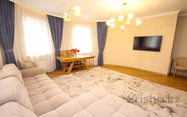 3-бөлмелі пәтер · 135 м² · 8/16 қабат, Навои 208 — Торайгырова, бағасы: 89 млн ₸ в Алматы, Бостандыкский р-н — фото 2