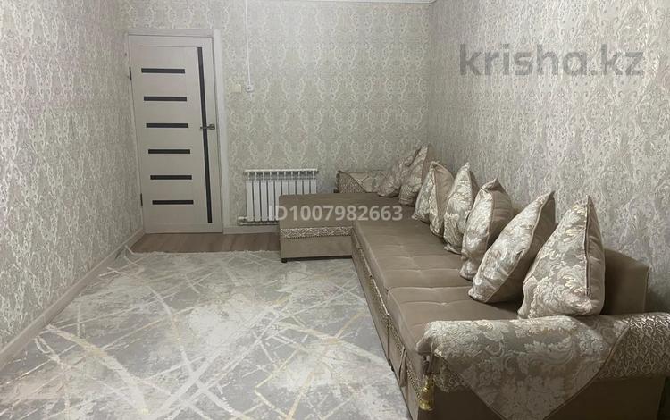 2-комнатная квартира · 65 м² · 2/5 этаж, 5 мкр 8 за 13.5 млн ₸ в Кульсары — фото 2