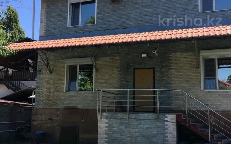 Отдельный дом · 10 комнат · 520 м² · 9 сот., мкр Горный Гигант, Искандерова 6 за 600 млн ₸ в Алматы, Медеуский р-н — фото 2