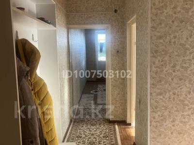 3-комнатная квартира · 49 м² · 2/5 этаж, 3 микр 18 за 6 млн ₸ в Каратау