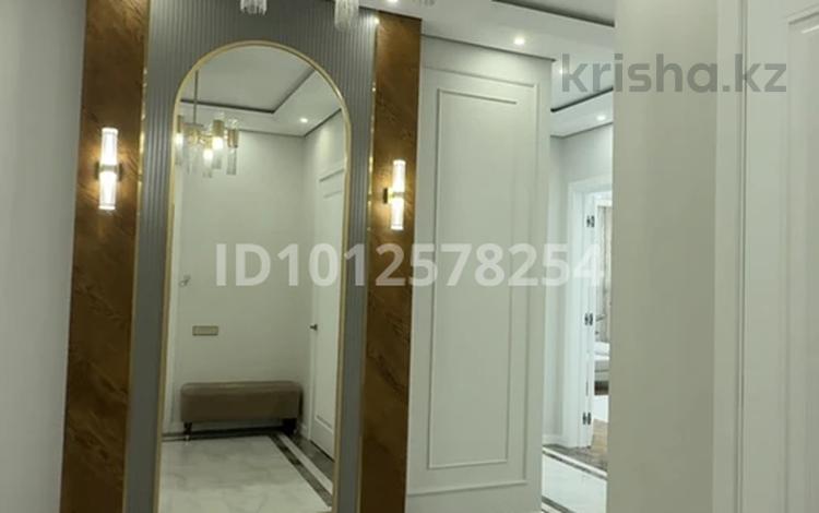 4-комнатная квартира · 131 м², сыганак 24 за 125 млн ₸ в Астане, Нура р-н — фото 2