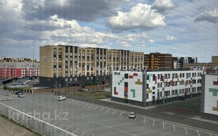 4-бөлмелі пәтер · 131 м² · 8/9 қабат, Алтын орда ш/а. 101Б — Гостиница Көктөбе/ Анвар/ Smart Bilim, бағасы: 49 млн ₸ в Актобе, мкр. Алтын орда — фото 15