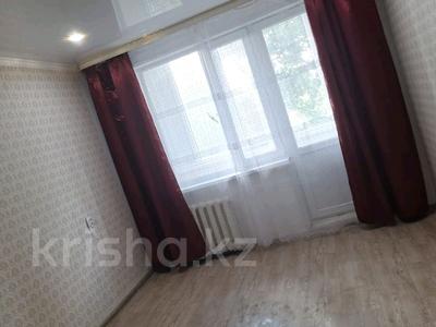 2-комнатная квартира · 42 м² · 3/5 этаж, Абая за 145 000 ₸ в Уральске
