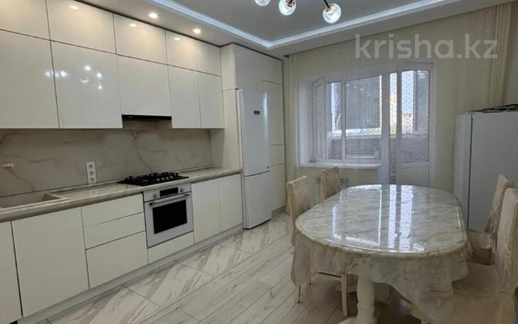 3-бөлмелі пәтер · 109.5 м² · 2/9 қабат, Алтын орда ш/а., А. Молдагуловой, бағасы: 47.5 млн ₸ в Актобе, мкр. Алтын орда — фото 2