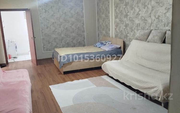 2-комнатная квартира · 50 м², мкр Катынкопыр 14 — Находится возле базара Бекжан и Алаш за 150 000 ₸ в Шымкенте, Абайский р-н — фото 2