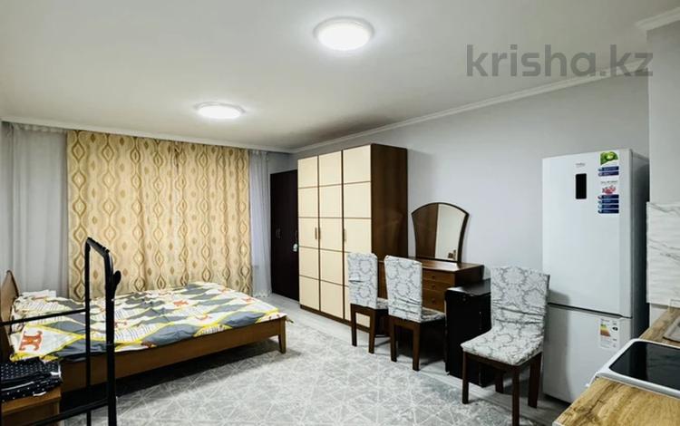 1-комнатная квартира · 35 м² · 7/10 этаж, мкр Аккент за 12 000 〒 в Алматы, Алатауский р-н — фото 2