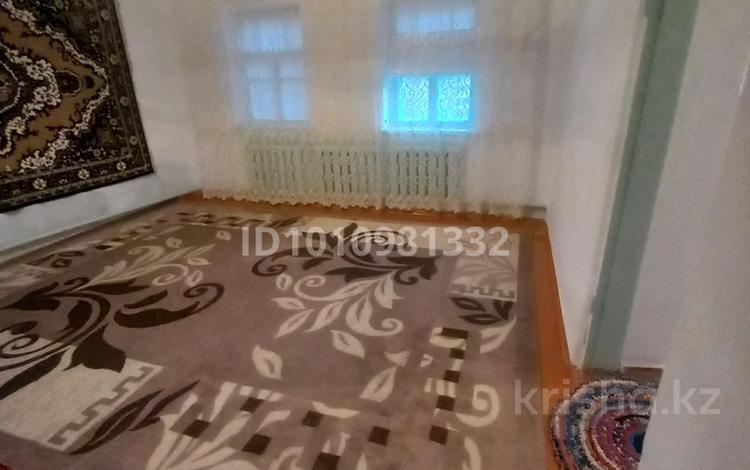 Отдельный дом · 6 комнат · 80 м² · 10 сот., ул Старикова — Кирпичный за 12 млн ₸ в Таразе — фото 2
