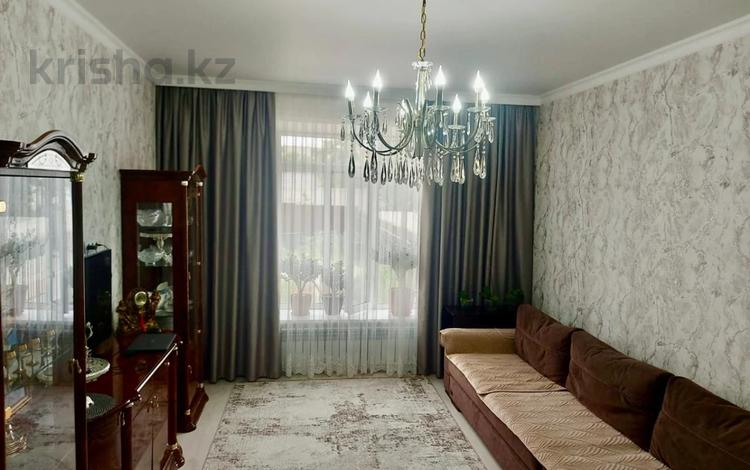 2-бөлмелі пәтер · 70 м² · 1/7 қабат, Жамакаева 167, бағасы: 41 млн ₸ в Семее — фото 24