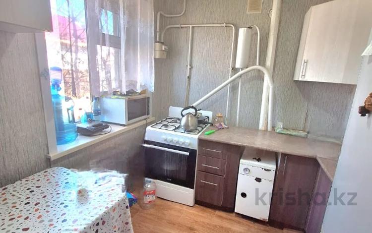 3-бөлмелі пәтер · 56.9 м² · 1/2 қабат, 40 лет Октября 14А, бағасы: 15.9 млн ₸ в  — фото 2