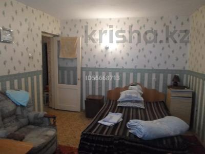 1-комнатная квартира, 40 м², 1/9 этаж посуточно, Назарбаева 209 за 7 000 〒 в Уральске
