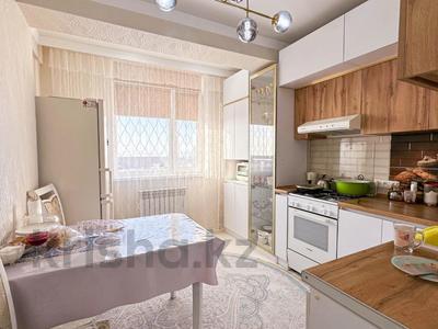 3-комнатная квартира · 80 м² · 7/9 этаж, Талдыкоргана микрорайон 8 за 36 млн ₸ в мкр Бирлик