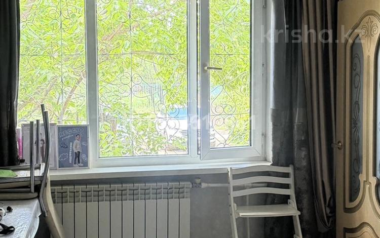 3-комнатная квартира · 63 м² · 1/5 этаж, мкр 5 65а за 20.5 млн ₸ в Актобе — фото 2