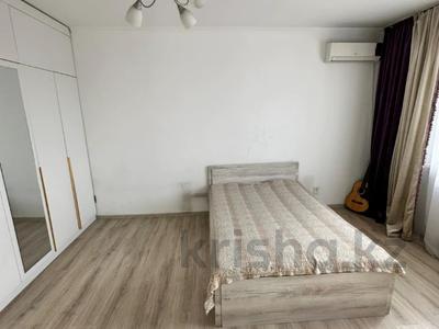2-бөлмелі пәтер · 82.5 м² · 6/9 қабат, Ақсай-3Б ш/а., бағасы: 45.5 млн ₸ в Алматы, Ауэзовский р-н