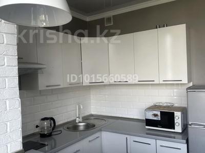 2-бөлмелі пәтер · 48 м² · 10 қабат, Навои 9/1 — Мега Торговые центры школы, бағасы: 20 000 ₸ в Алматы, Ауэзовский р-н