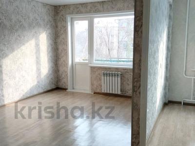 1-комнатная квартира, 30 м², 3/5 этаж, Добролюбова 35 за 11.5 млн 〒 в Усть-Каменогорске