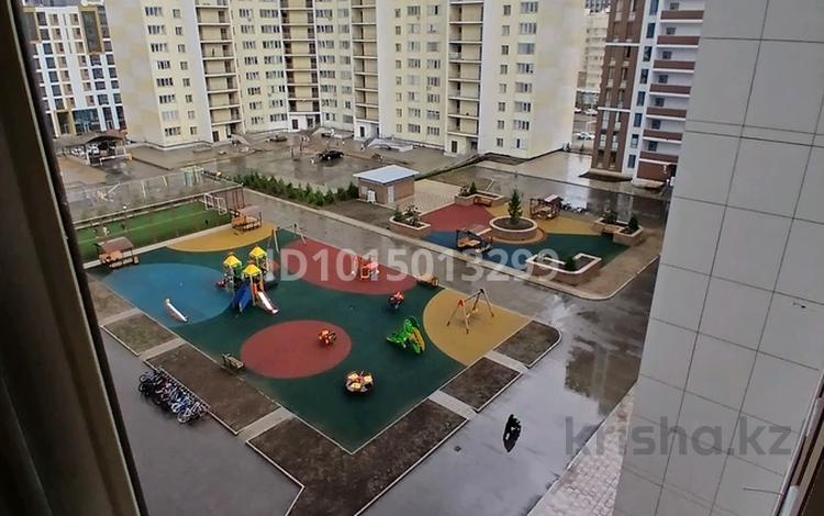 2-комнатная квартира · 60 м², Азильхан Нуршаиков 6 за 300 000 ₸ в Астане, Нура р-н — фото 2