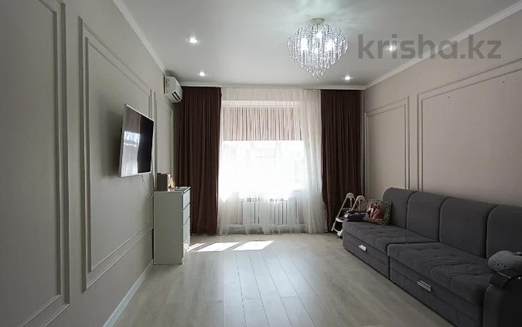 2-бөлмелі пәтер · 85.7 м² · 6/10 қабат, Алтын орда ш/а., Санкибай Батыра, бағасы: 35 млн ₸ в Актобе, мкр. Алтын орда — фото 10