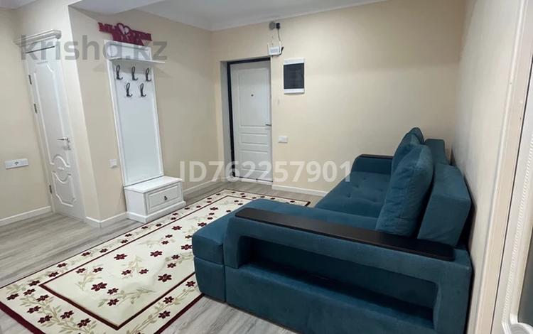 2-комнатная квартира · 73.5 м² · 10/16 этаж, 17-й мкр 3 за 33 млн ₸ в Актау — фото 2