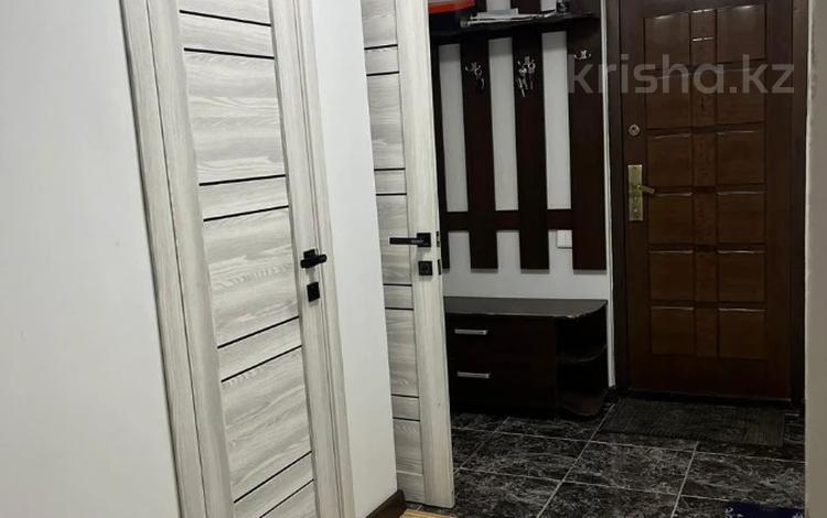 2-комнатная квартира · 52 м² · 2/5 этаж, мкр Аксай-3Б за 37.5 млн ₸ в Алматы, Ауэзовский р-н — фото 2