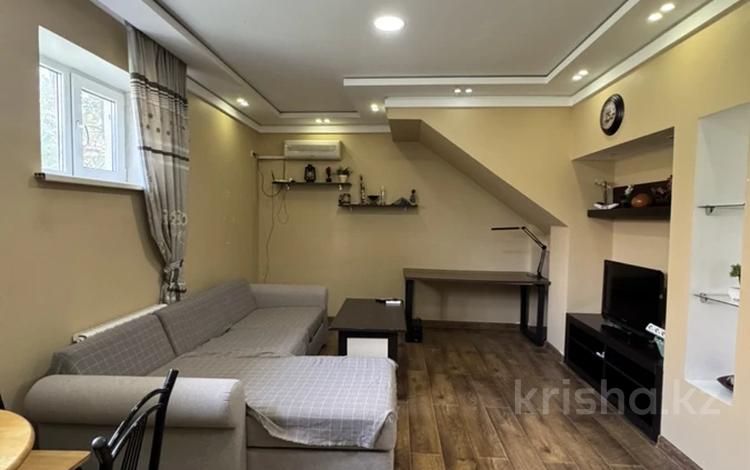 Часть дома · 2 комнаты · 100 м², Молдагулова 175Б за 260 000 ₸ в Атырау — фото 11