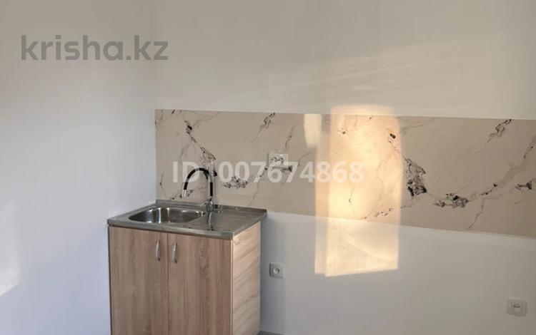 1-бөлмелі пәтер · 30 м², мкр Мадениет 13 — Индустриальная зона, бағасы: 100 000 〒 в Алматы, Алатауский р-н — фото 2