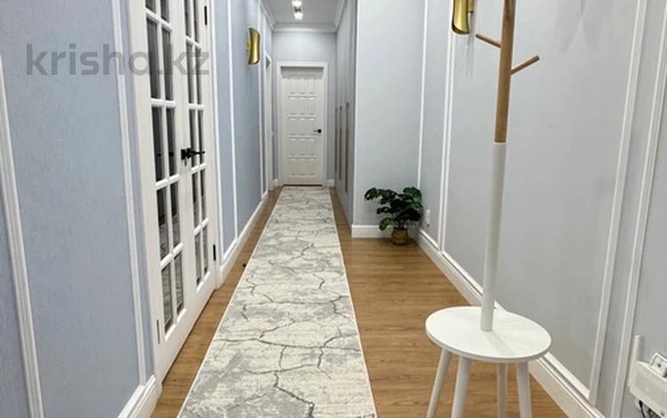 2-бөлмелі пәтер · 100 м² · 7/9 қабат, Алтын Орда 21В кор2 — Пересечение А.Молдагуловой и проспекта Мангилик ел, бағасы: 25 000 ₸ в Актобе — фото 19