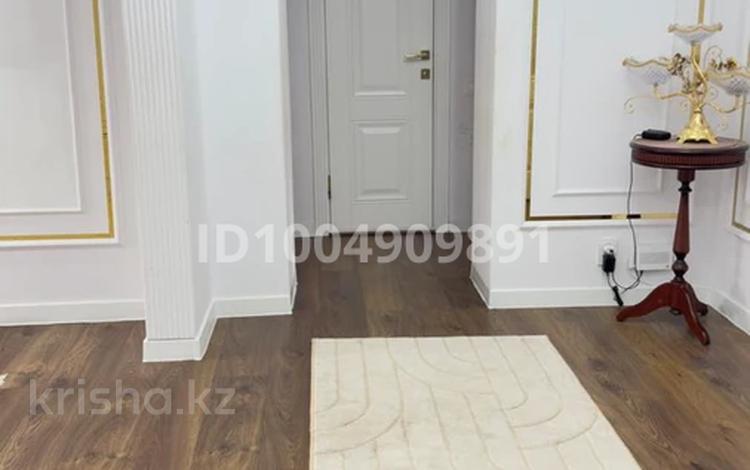 4-бөлмелі пәтер · 85 м² · 1/5 қабат, мкр СМП 136, СМП 6 — Валиханова, бағасы: 24 млн ₸ в Атырау — фото 2