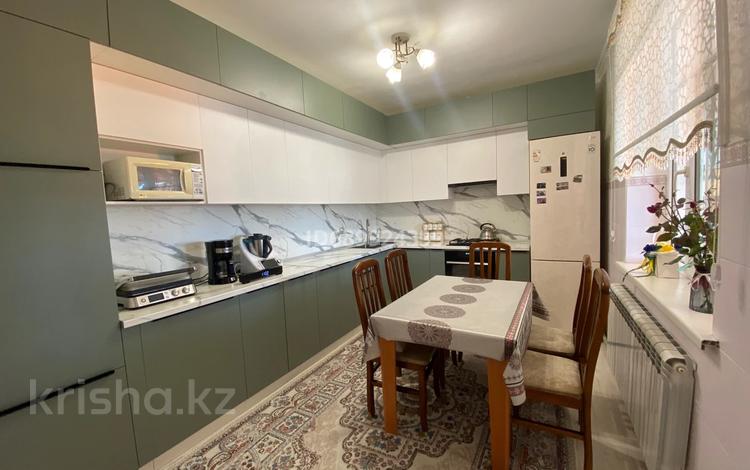 Отдельный дом · 5 комнат · 130 м² · 6.5 сот., Абая — Капал за 57 млн 〒 в Таразе — фото 23