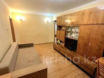 3-комнатная квартира, 58 м², 4/4 этаж, мкр Сайран 5 за 27.5 млн 〒 в Алматы, Ауэзовский р-н