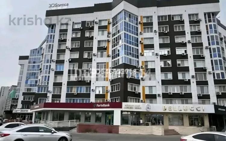 4-бөлмелі пәтер · 130.9 м² · 4/9 қабат, Исатая Тайманова 58 — Тайманова/Кулманова, бағасы: 48 млн ₸ в Атырау — фото 2