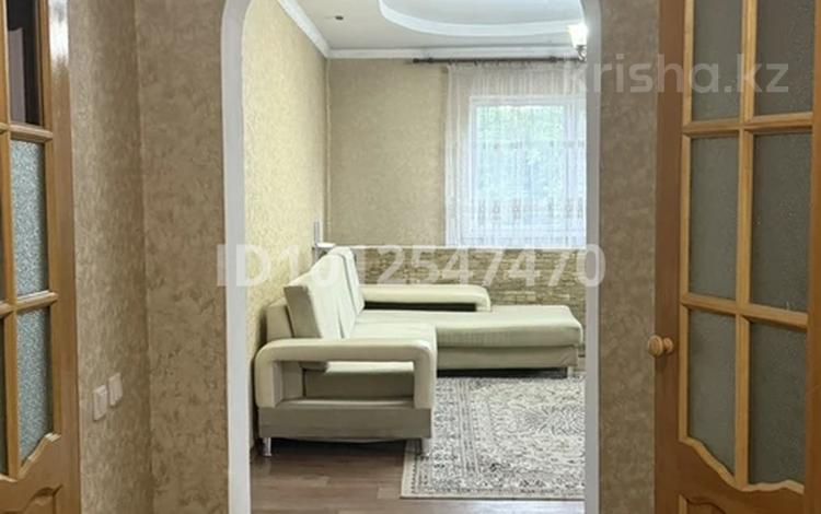 Отдельный дом · 7 комнат · 225 м² · 20 сот., Макажанова 5/1 — Магазин Инмарт за 30 млн ₸ в Павлодаре — фото 2