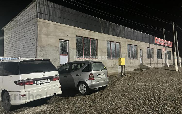 Свободное назначение, офисы, магазины и бутики, общепит, салоны красоты, сельское хозяйство, бани, гостиницы и зоны отдыха, медцентры и аптеки · 250 м² за 38 млн 〒 в Шубар — фото 2