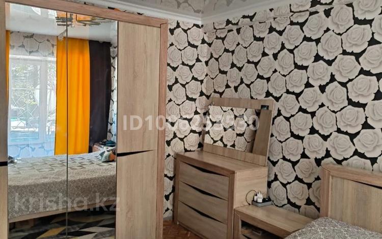 3-бөлмелі пәтер · 64 м² · 2/4 қабат, Абылайхана 8, бағасы: 46 млн ₸ в Алматы, Жетысуский р-н — фото 2