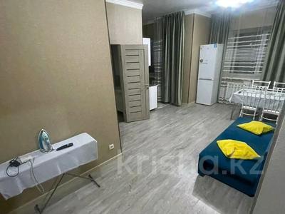 2-бөлмелі пәтер, 60 м², 6/9 қабат ай сайын, Акмечет 11, бағасы: 165 000 〒 в Астане, Есильский р-н