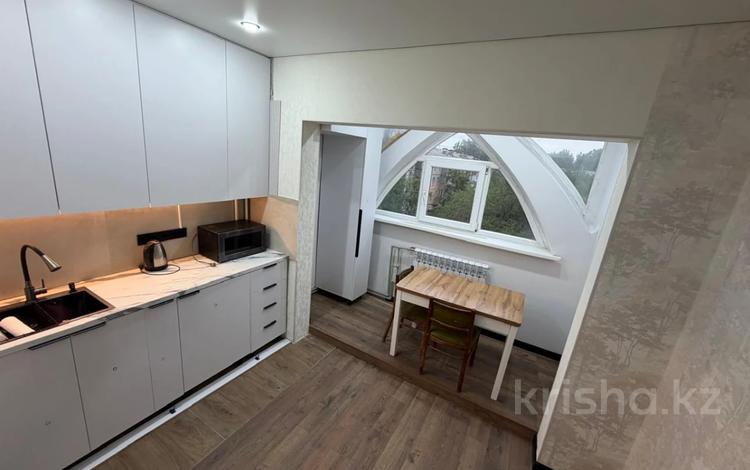 2-комнатная квартира · 74 м² · 5/9 этаж, мкр Аксай-2 за 47 млн ₸ в Алматы, Ауэзовский р-н — фото 10