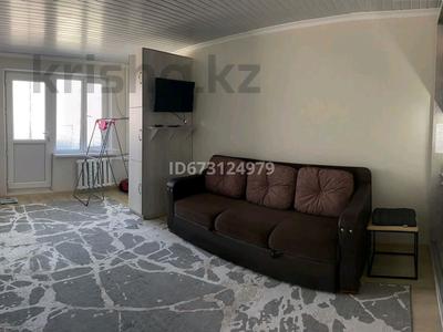 1-комнатная квартира, 32 м², 3/5 этаж, 1 мкр 3 — Ерубаева за ~ 12 млн 〒 в Туркестане