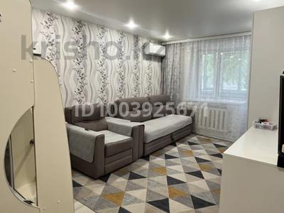 1-бөлмелі пәтер · 32 м² · 1/5 қабат, Строитель ш/а. 1/3 — Абулхаир Хана, бағасы: 14 млн ₸ в Уральске, мкр Строитель