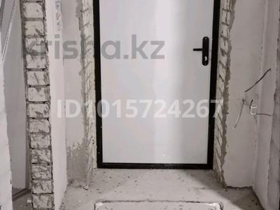1-бөлмелі пәтер · 39 м² · 1/5 қабат, Алтын орда ш/а. 49.л кор 7, бағасы: 16 млн ₸ в Актобе, мкр. Алтын орда