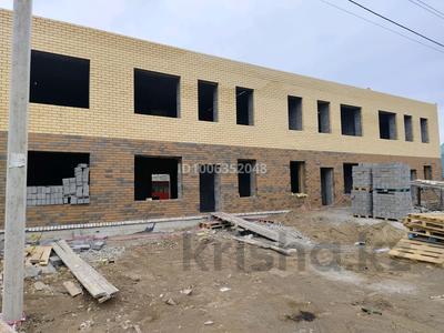 Отдельный дом · 4 комнаты · 150 м² · 2.5 сот., мкр Жана Орда, Абдолова — Абдолова и Кенесары за 49.5 млн 〒 в Уральске