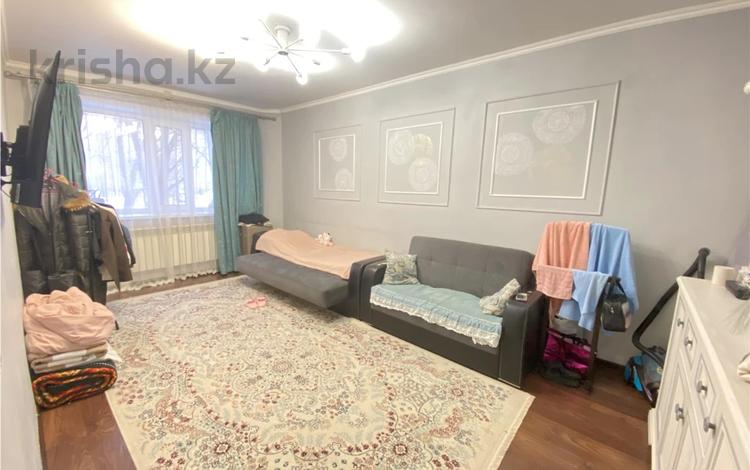 3-комнатная квартира · 61.5 м² · 1/5 этаж, ул. Дюсембекова 35 за 19 млн ₸ в Караганде — фото 3